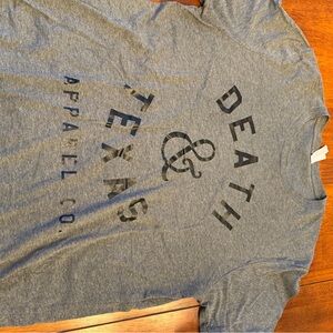 Gray 'Death & Taxes' Graphic Men’s T-Shirt